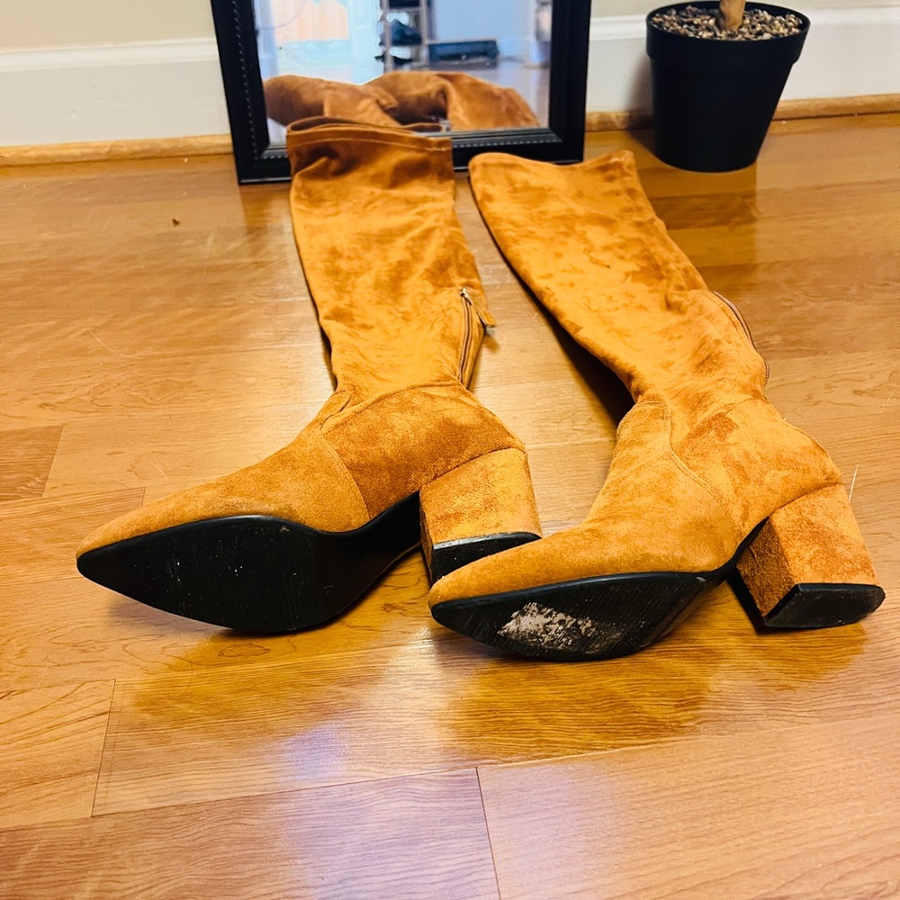 🚫SOLD🚫 Italian Suede Leather Over The Knee Boots - Picture 6 of 12
